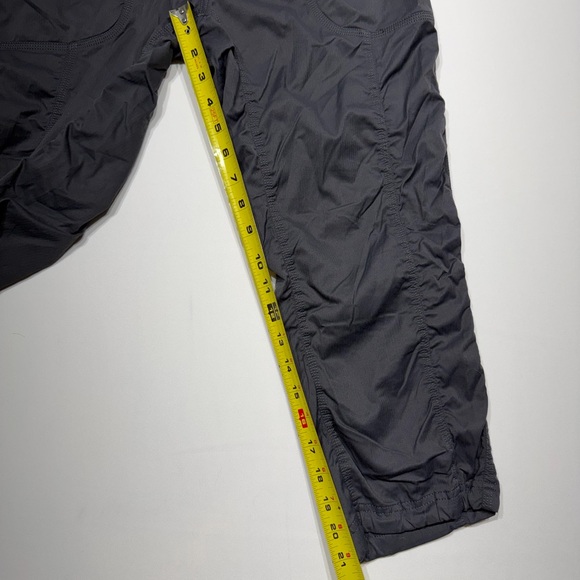 Sku#216 The North Face Women’s Gray Hiking Pants Size Small Elastic Waist - Picture 7 of 8